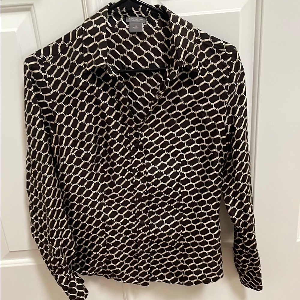 Ann Taylor Silk chain link button down blouse